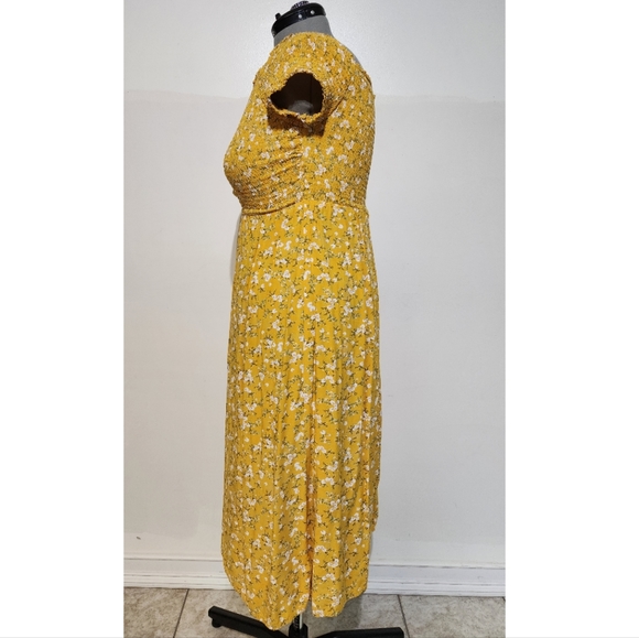 Dress - Picture 2 of 5